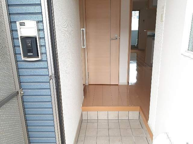 馬車道館の玄関