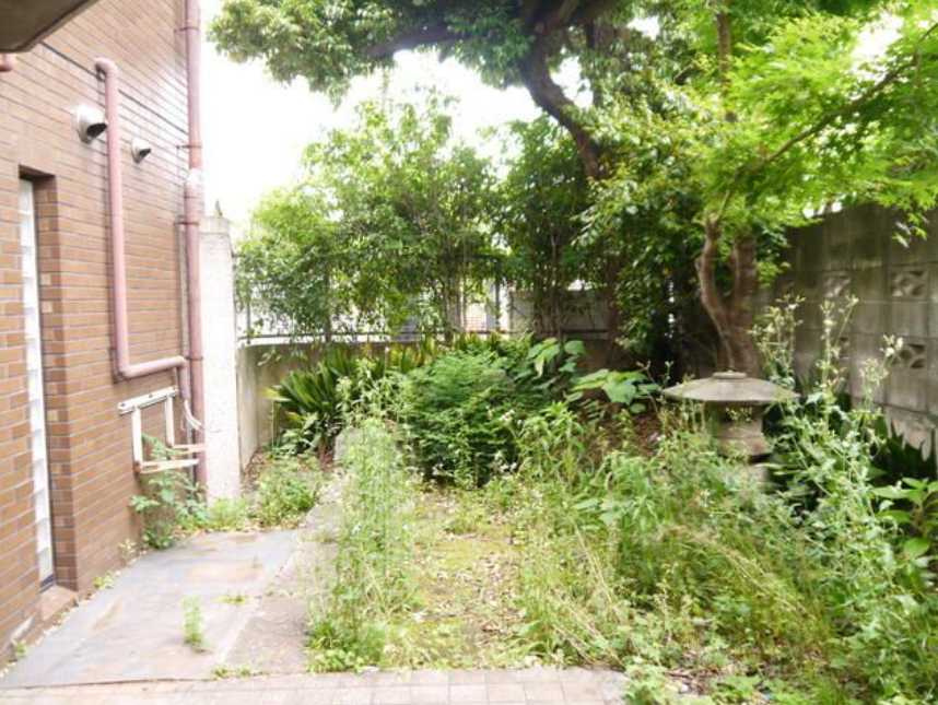 ドミナーレサクマ　パイク無料　SOHO使用可　専用庭の庭