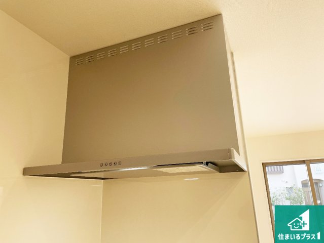 野洲市大畑　第2期　新築一戸建ての設備|汚れにくいスロットフィルタでお手入れラクラク！ＬＥＤ照明付き！