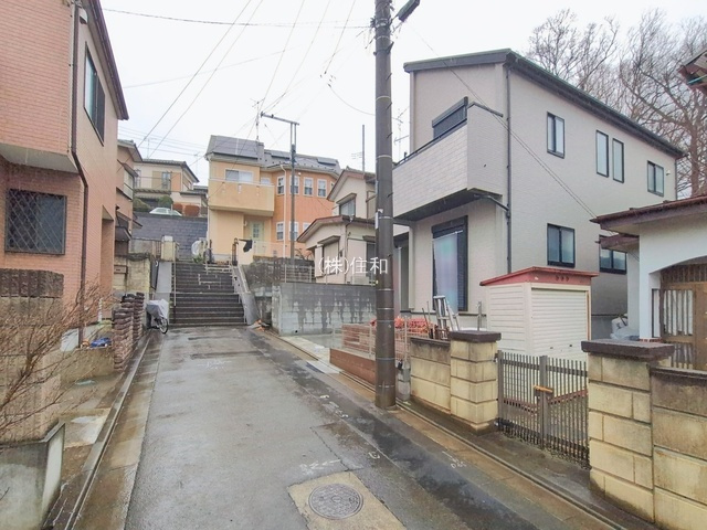 富士見市大字水子の新築一戸建の前面道路含む現地写真