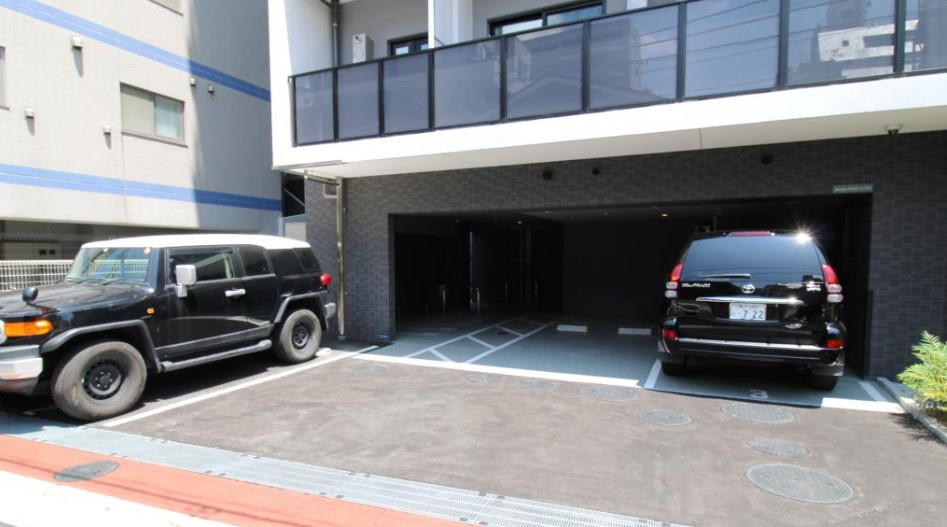 パークアクシス入谷の駐車場