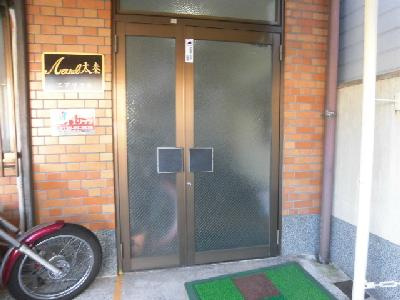 エアリアル太秦のエントランス