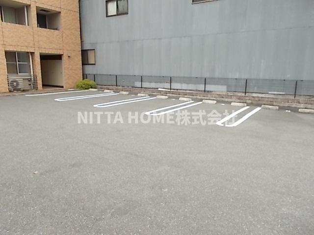 サンリット　城南の駐車場|敷地内に駐車場があります（*^_^*）