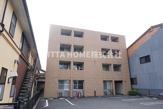 サンリット　城南の外観|鉄筋コンクリート造で安心のオートロック付き★２口コンロを設置◇