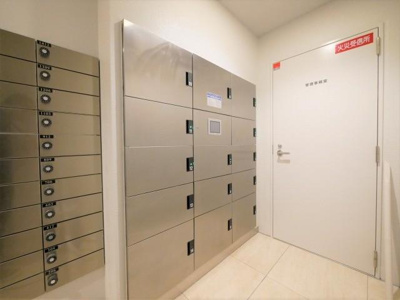 【その他共用部分】 | エスリード本町レジデンス | 宅配ボックスです