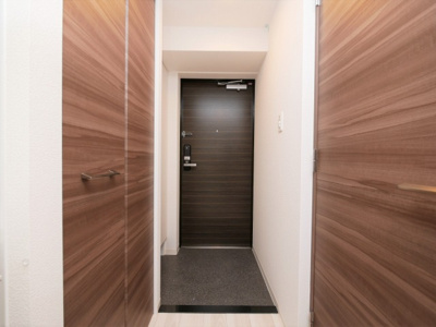 【玄関】 | エスリード本町レジデンス | 落ち着いた玄関です