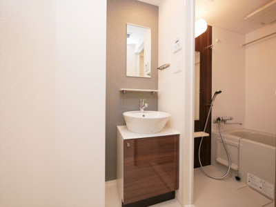 【洗面所】 | エスリード本町レジデンス | 独立洗面台あり、毎朝おしゃれに忙しい女性の方におすすめです