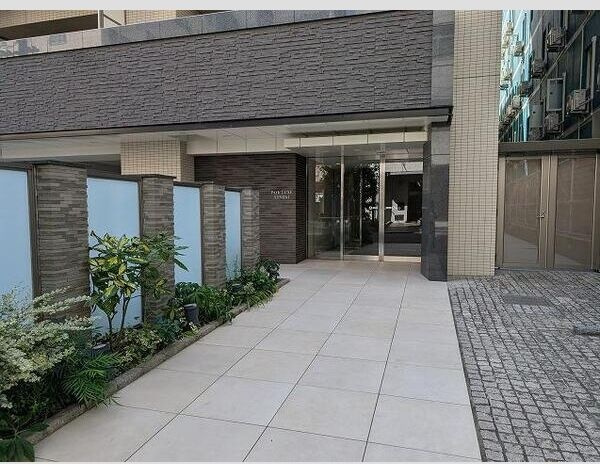 パークリュクス仙台のエントランス