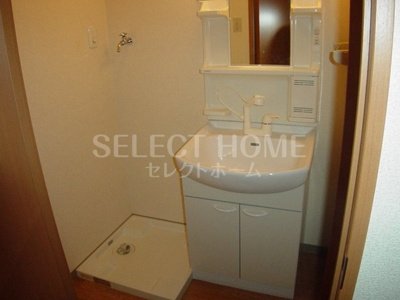 【独立洗面台】 | ブルーサンズセントラル | 同型タイプ朝の支度にも助かる、独立の洗髪洗面化粧台