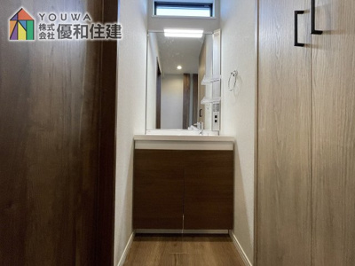【独立洗面台】 | 新築戸建　神戸市垂水区南多聞台３丁目 | ２階洗面台