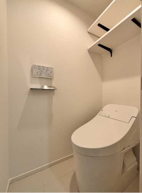 ReveResidence三軒茶屋　ペット相談　新築　デザイナーズ　角部屋のトイレ