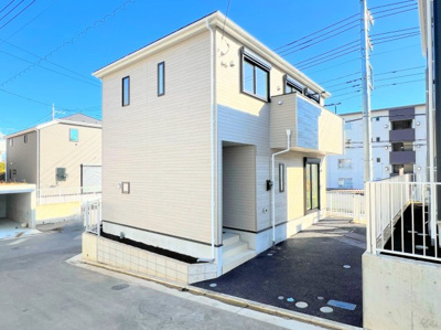 【外観】 | ◆◇横浜市緑区三保町　新築戸建　2号棟◇◆ | ◆一戸建てを中心とした街並みが整然と続き、周辺は高い建物が建っていないので、緑の多い閑静な趣を感じる環境です。街並みや周辺環境も重要なポイントです！！