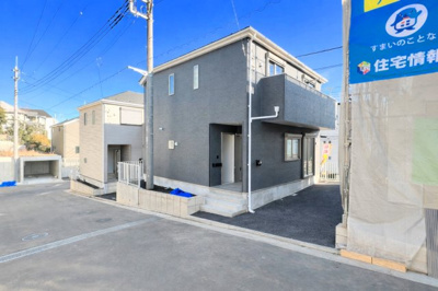 【外観】 | ◆◇横浜市緑区三保町　新築戸建　1号棟◇◆ | ◆堂々たる趣ながら、主張し過ぎずどこか余裕を感じさせるシャープなフォルムで佇む邸宅は、晴天の空と照らし合わせる事で、本来あるべき完成形の姿を見せてくれます。