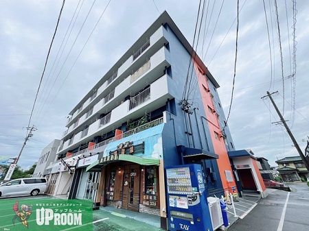 イミソーレ岩倉の外観