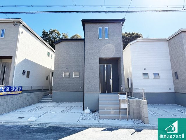 枚方市楠葉野田　第3期　新築一戸建ての外観|お客様に長く安心して住んでいだだける事にこだわった家づくり！住んでからのアフターサービスにもしっかりと取り組んでいます！