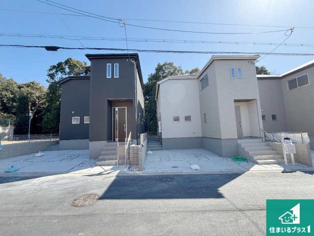 枚方市楠葉野田　第3期　新築一戸建ての外観|安心の10年保証！外観を美しく保ち、雨水で汚れを落とします！気になることがありましたら、お気軽にお問い合わせください！