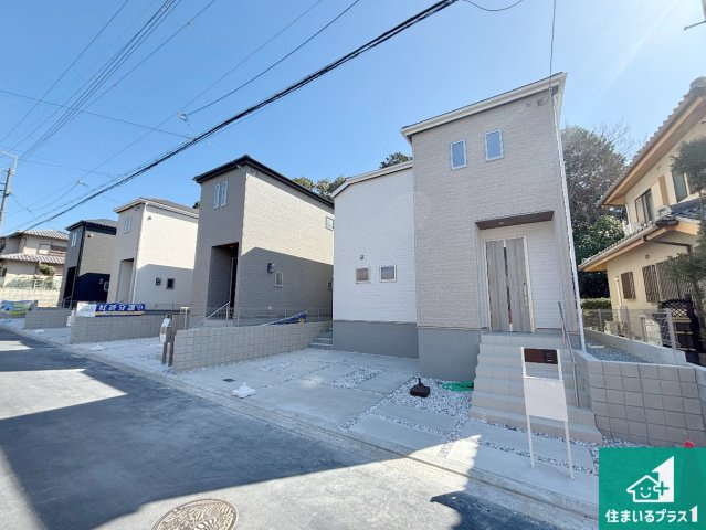 枚方市楠葉野田　第3期　新築一戸建ての外観|安心の10年保証！外観を美しく保ち、雨水で汚れを落とします！気になることがありましたら、お気軽にお問い合わせください！
