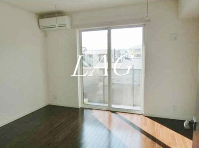 【居間・リビング】 | ピーチフォレスト | 洋室のお部屋です。