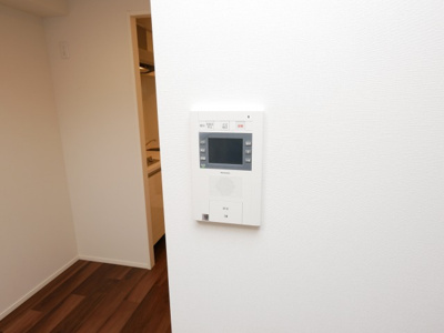 【セキュリティ】 | TLRレジデンス本町WEST | モニター付きインターホンです