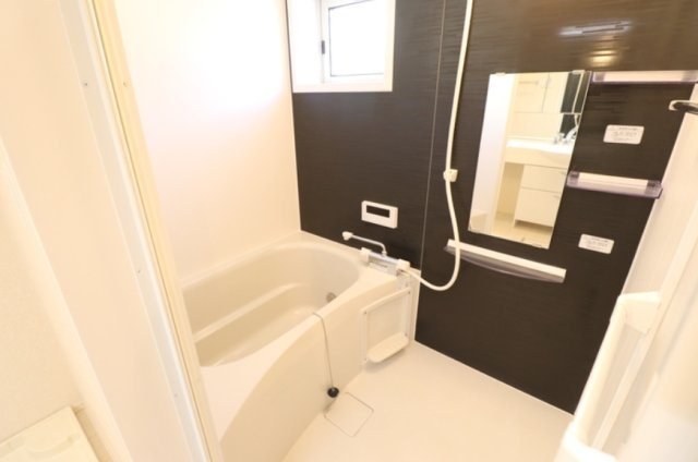 ヴェルデの浴室