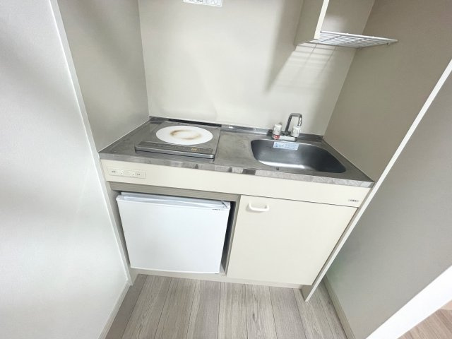 火を使わず安心のIH１口コンロ☆