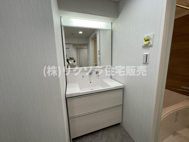 プラネ枚方公園の子供部屋|洋室5.2帖　角部屋
■物件内覧・資金計画相談・住宅ローン相談、リフォーム相談、お問合せ受付中■
※当日・翌日のご内覧、ご相談はお電話でのお問合せがスムーズです！