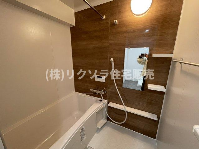 プラネ枚方公園の浴室|浴室乾燥機付き
■物件内覧・資金計画相談・住宅ローン相談、リフォーム相談、お問合せ受付中■
※当日・翌日のご内覧、ご相談はお電話でのお問合せがスムーズです！