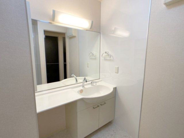 ベルフローラル　アレィの洗面所