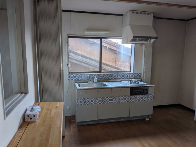 店舗・住宅　3階建てのその他