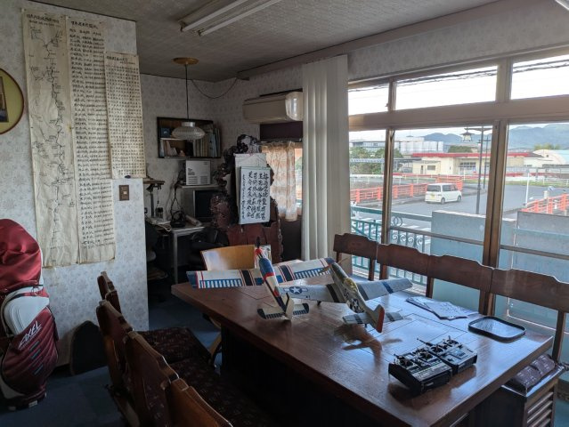 店舗・住宅　3階建てのその他共用部分