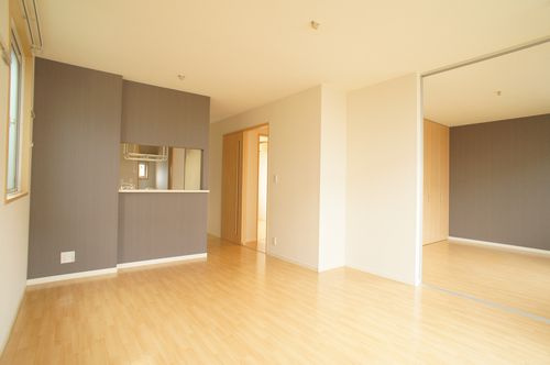 アズールコートの居間・リビング|ゆったりとしたリビングです