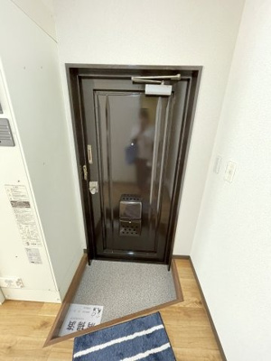 【玄関】 | シャトー金城 | シンプルで使いやすい玄関です