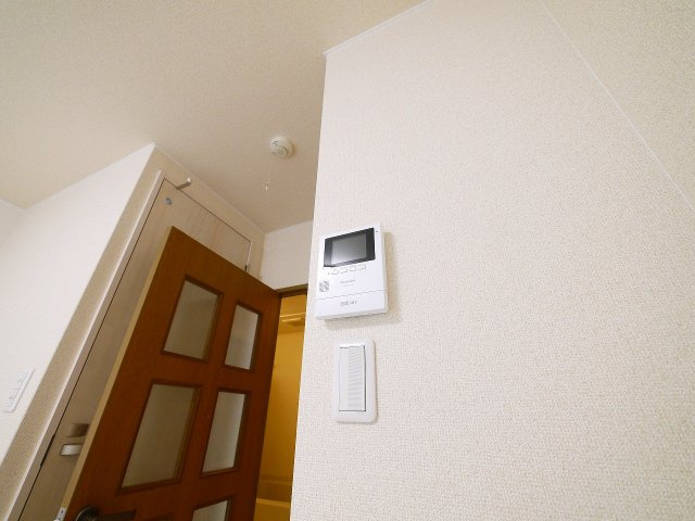 ロイヤルクリヨンのセキュリティ|冷蔵庫付き