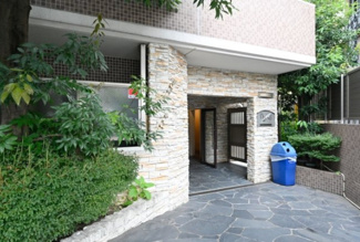 【エントランス】