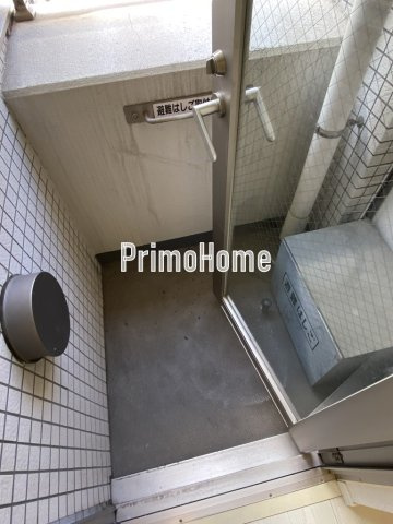 アクサス大手町ラクシーズのバルコニー