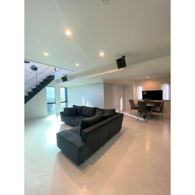 祖師谷１丁目貸家の居間・リビング