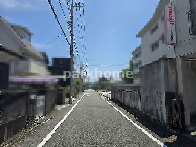 高知市塩田町　土地の前面道路含む現地写真
