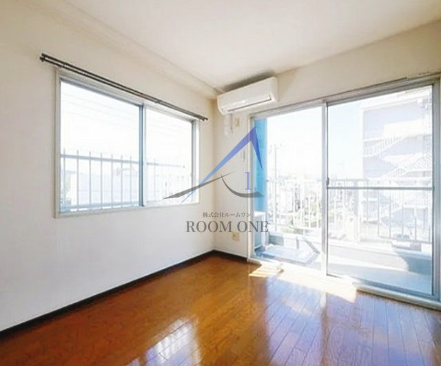 ミキハウスの居間・リビング|洋室のお部屋です。