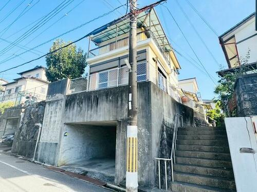 私市山手4丁目　中古一戸建ての外観|新しい生活にいかがでしょうか？外観はお住まいの顔になります。こだわりたいポイントですね。外壁塗装や屋根塗装のご相談も承っております。
■現地内覧・資金計画相談・住宅ローン相談もお問合せ受付中■