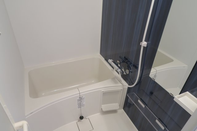 メープルコート中青木の浴室|※別号室の参考写真です。