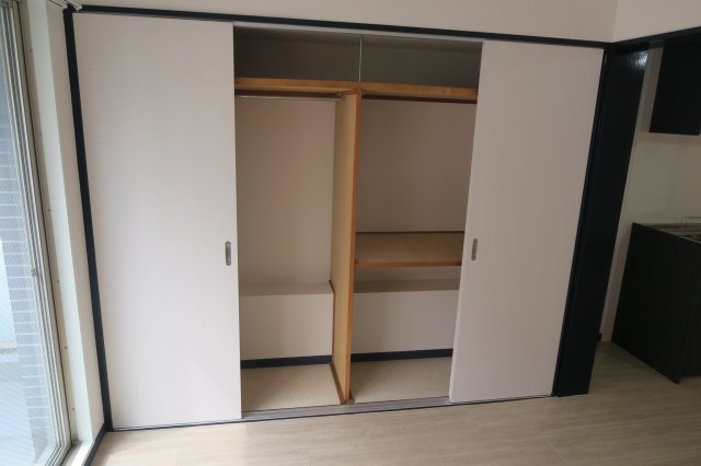 メープルコート中青木の収納|※別号室の参考写真です。
