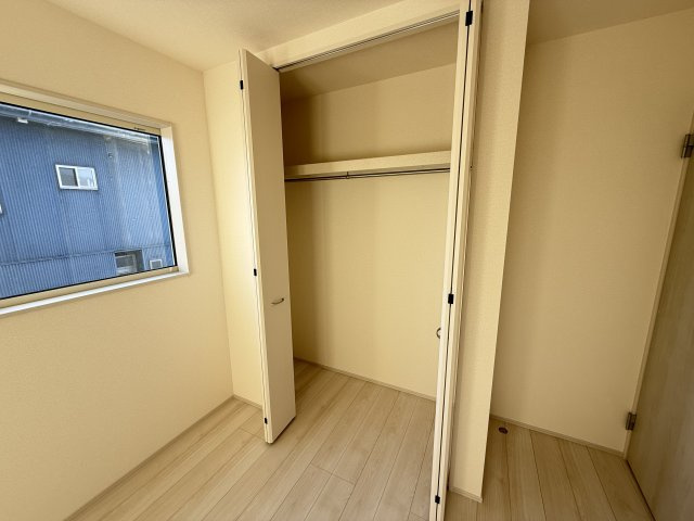 リーブルガーデンS渋川市行幸田第2　1号棟の収納|２階洋室２収納です！