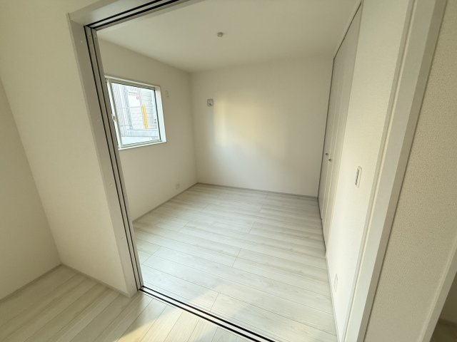 リーブルガーデンS渋川市行幸田第2　1号棟の収納|毎日通る玄関はこちらです