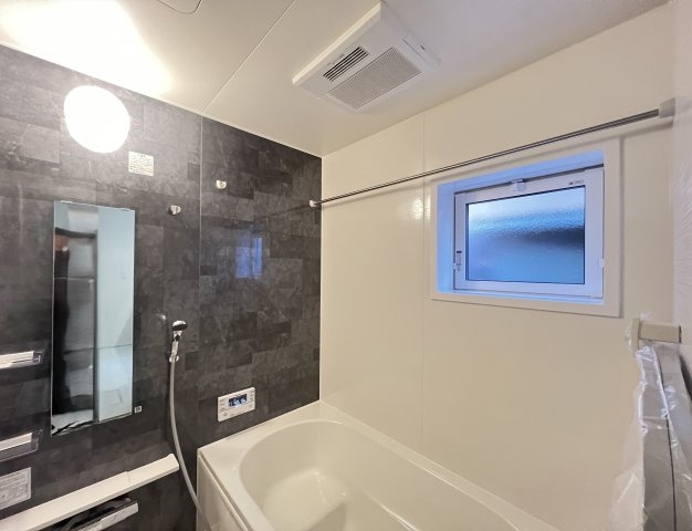 桜井市西之宮全2棟の浴室|のびのび入浴できるバスルーム