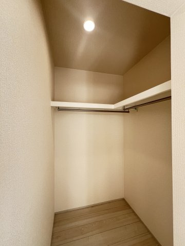 桜井市西之宮全2棟の洋室|洋室　ウォークインクローゼット