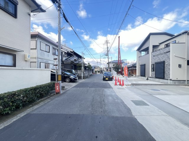 桜井市西之宮全2棟の前面道路含む現地写真