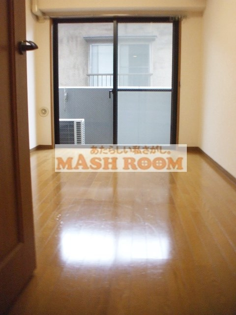 シンシア東高円寺の居間・リビング