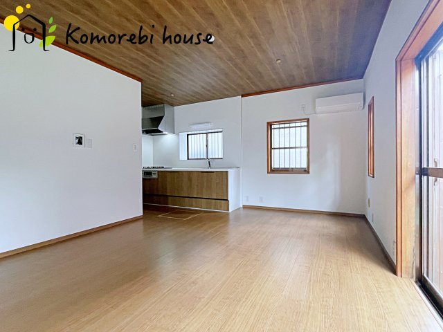 鴻巣市稲荷町　1期　中古一戸建ての居間・リビング|ゆったりとしたリビングです