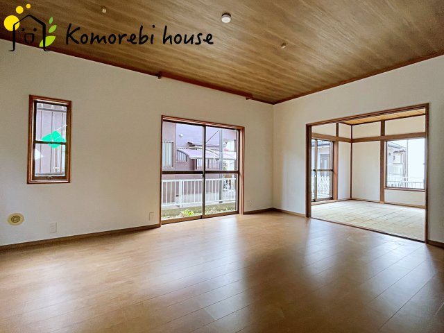 鴻巣市稲荷町　1期　中古一戸建ての居間・リビング|リビングです