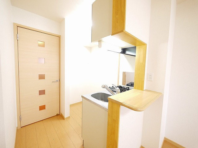 ウエストメゾンＢのキッチン|カウンターキッチンです